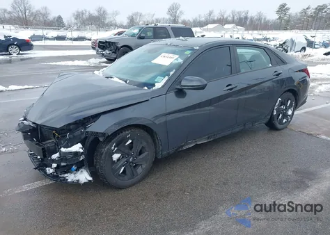 2021 Hyundai Elantra Sel z USA, uszkodzony, nr VIN 5NPLM4AG6MH052150